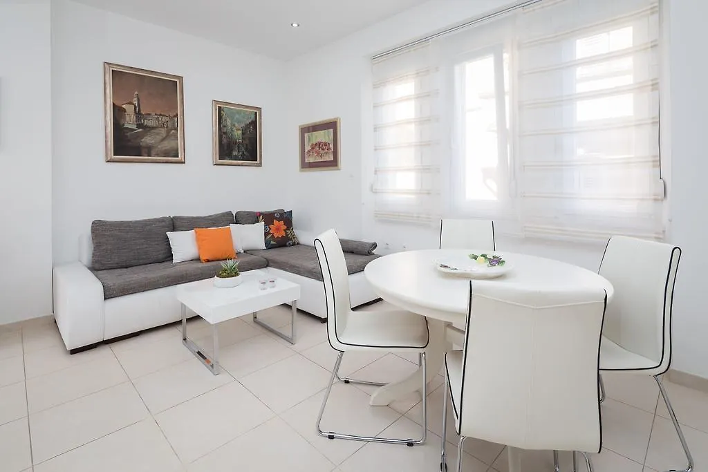 Apartment Vuko Split